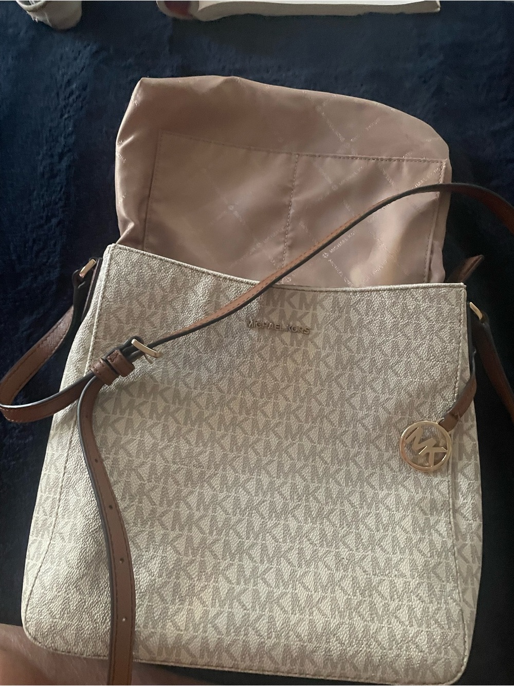 Michael Kors Cream Logo Shoulder Bag with Brown Strap - Picture 3 of 11